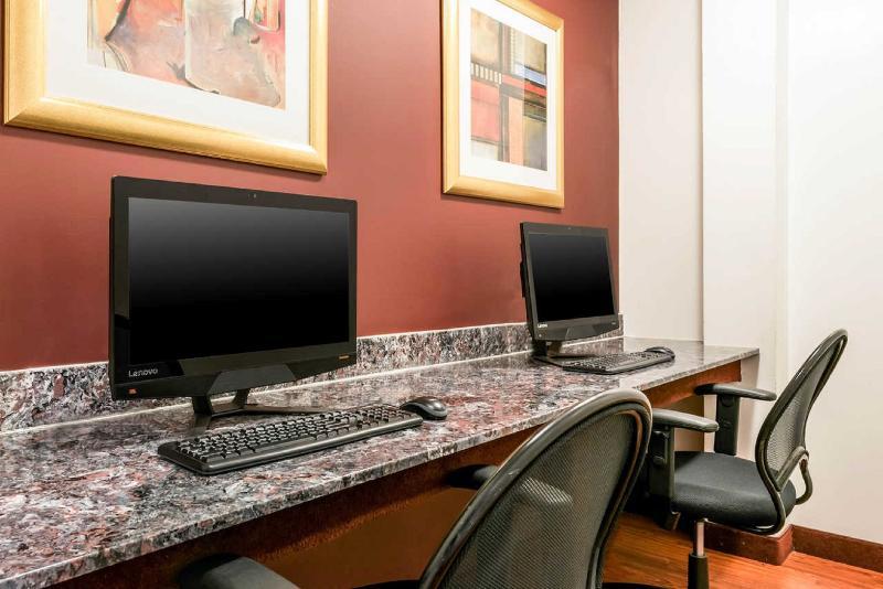 Clarion Hotel Indianapolis Zewnętrze zdjęcie