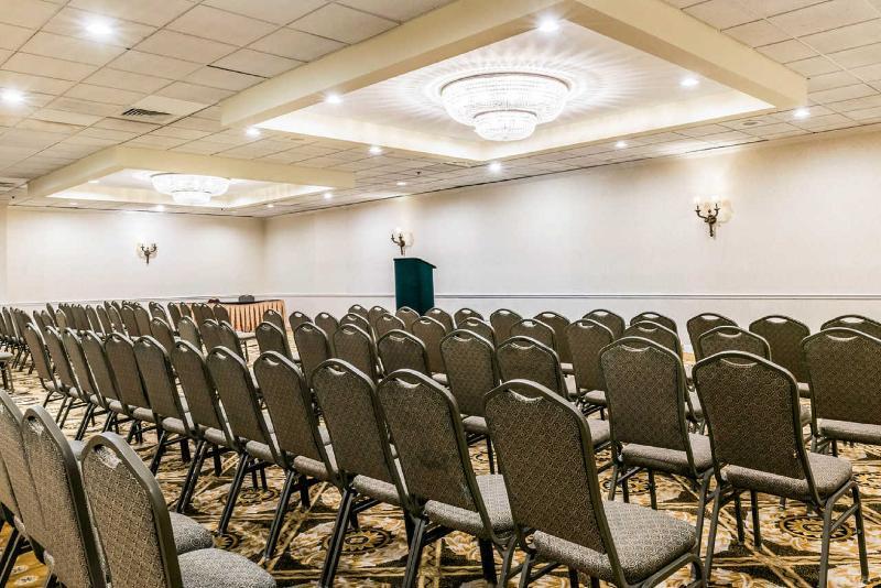 Clarion Hotel Indianapolis Zewnętrze zdjęcie