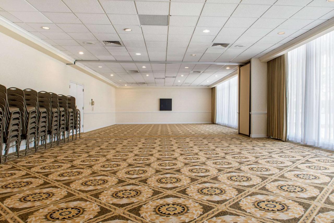 Clarion Hotel Indianapolis Zewnętrze zdjęcie