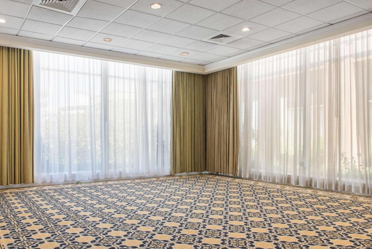 Clarion Hotel Indianapolis Zewnętrze zdjęcie