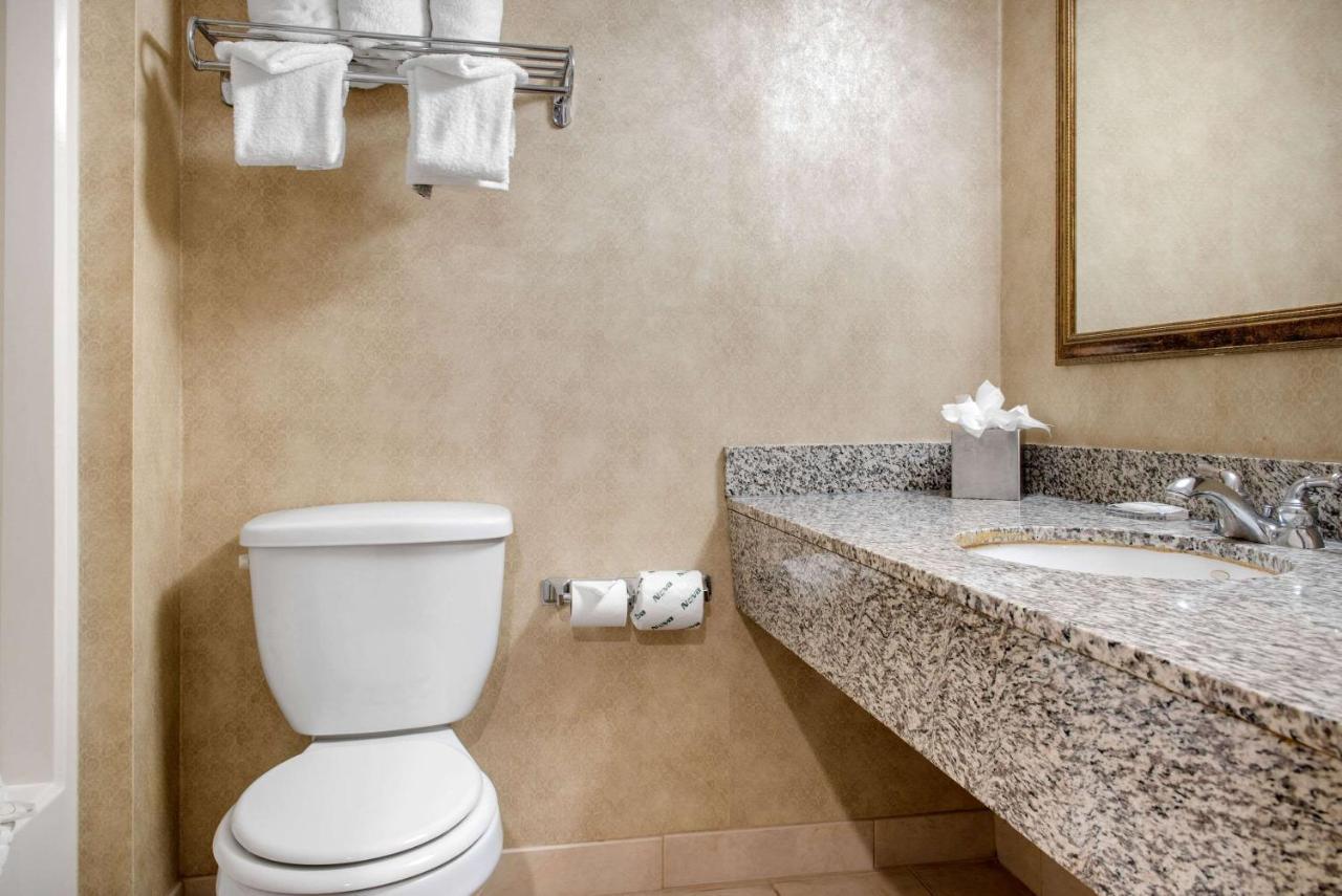 Clarion Hotel Indianapolis Zewnętrze zdjęcie